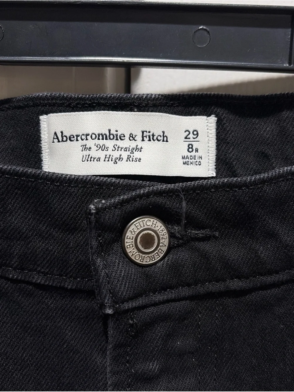 Abercrombie & Fitch The 90s Black Straight Leg Jeans Women's Size 29